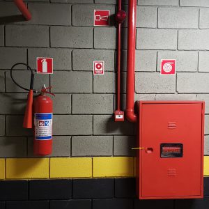 Sinalização e equipamentos de prevenção